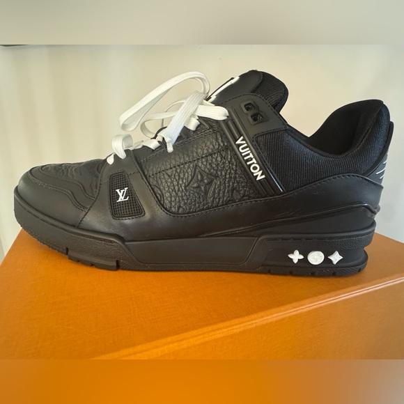 Louis Vuitton Black and White Men's Trainer Sneakers - US Size 11 - Picture 4 of 10